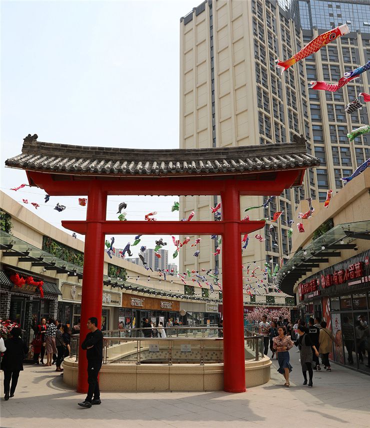 深入了解,发现他们只是烟台的万象城(你懂的),客户是烟台排名第一的